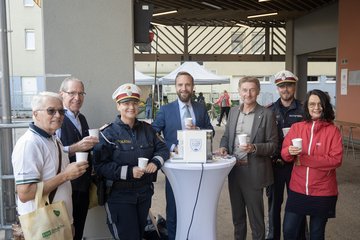 Wochenmarkt Coffee with Cops Kroiß Rammerstorfer