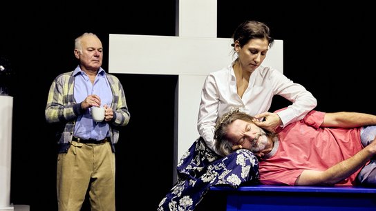 Freie Bühne Salzburg Krach im Hause Gott © Chris Rogl