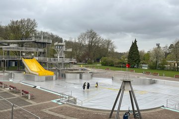 Welldorado Freibad Vorbereitungsarbeiten