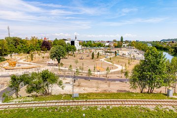 Volksgarten Neu Pferdeskulptur Mai 2026