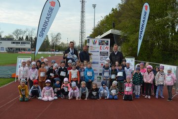 Laufolympiade Gruppenbild Kindergarten Kroiß Schinninger