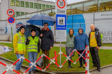Eröffnung Schulstraße Pernau Schulwegpolizei Ganzert