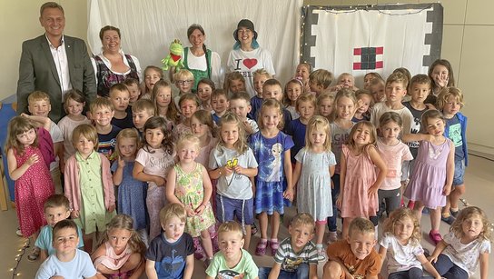 English is fun Kindergarten Laahen