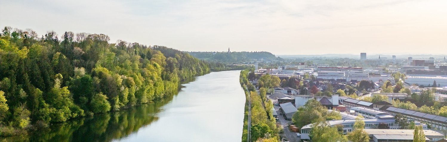 Drohnenaufnahme der Stadt Wels