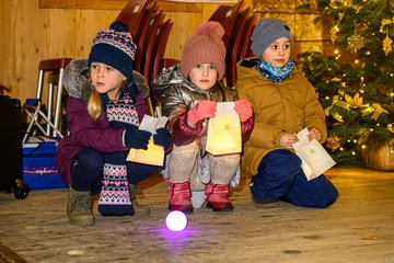 Kindergarten Negrellistraße Aufführung Weihnachtswelt