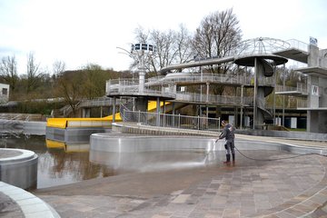 Welldorado Freibad Vorbereitungsarbeiten