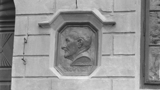 Musealverein Jahrbuch Bruckner Gedenktafel © Stadtarchiv Wels