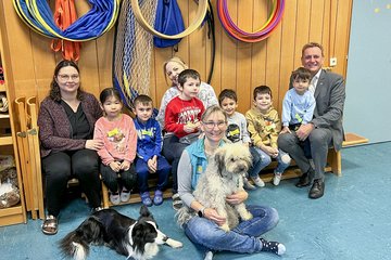 Therapiehunde Kindergarten Noitzmühle Schinninger