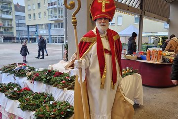 Nikolaus Wochenmarkt