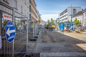 Kaiser Josef Platz Mitte West Baustelle Juni 2026