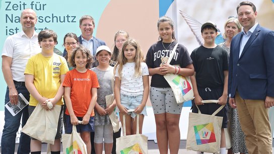 Umweltschutzpreis 2025 Haimbuchner Rabl Rammerstorfer © Land OÖ Daniel Kauder