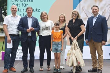 Umweltschutzpreis 2025 Haimbuchner Rabl Rammerstorfer © Land OÖ Daniel Kauder