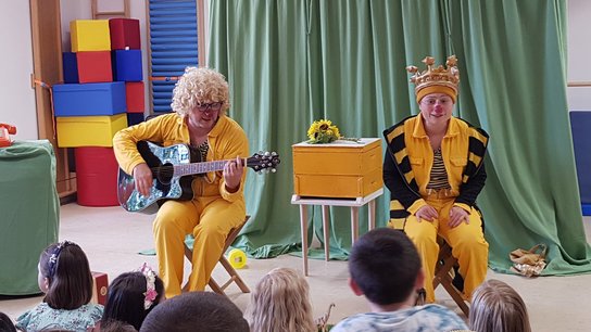 Kindergarten Lessingstraße Bienentheater