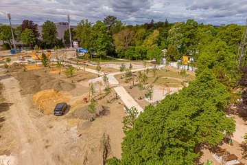Volksgarten Neu Pferdeskulptur Mai 2026