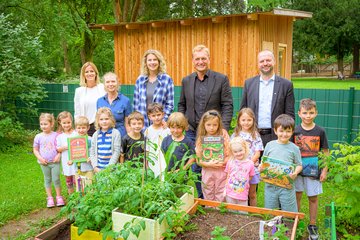 Kindergarten Herminenhof Projekt Regenwürmer Schinninger Rammerstorfer