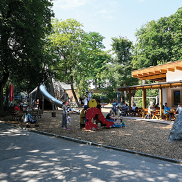 Spielplatz im Tiergarten Wels