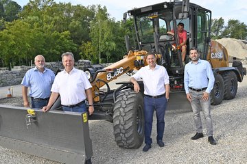 Grader - Tiefbau - Straßenmeisterei - Gruppenbild