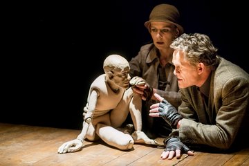 Figurentheaterfestival: Freaks und Fremde - Der Bau