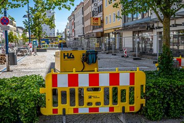 Kaiser Josef Platz Mitte West Baustelle Juni 2026