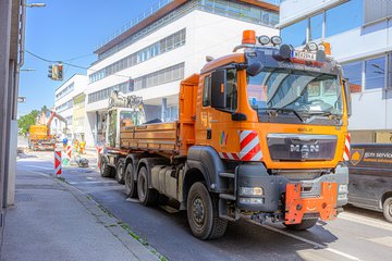 Straßenbauarbeiten