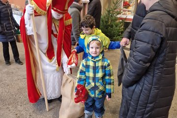 Nikolaus Wochenmarkt